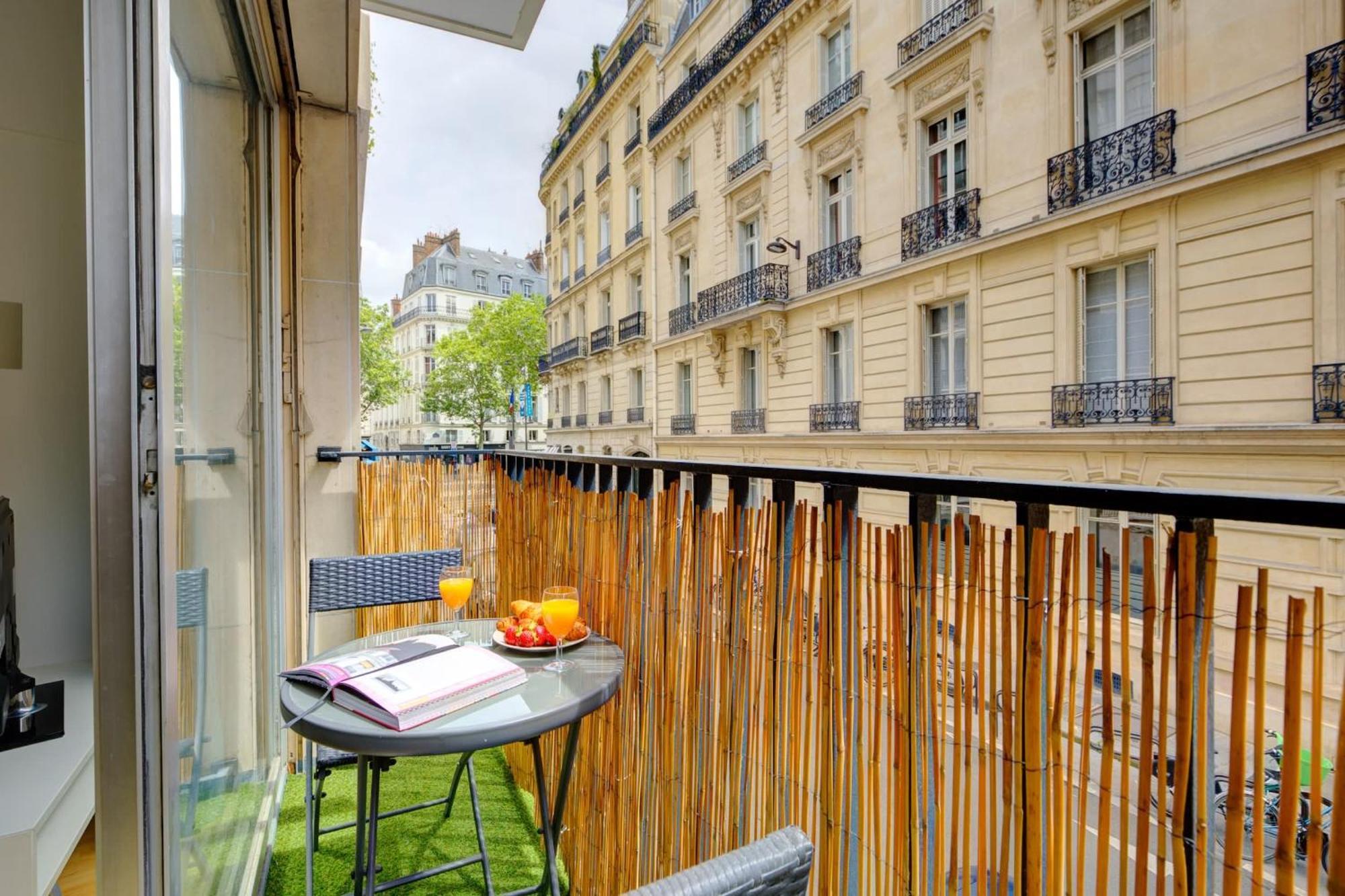 St Germain & Le Bon Marche With Balcony - Cityapartmentstay Париж Екстериор снимка